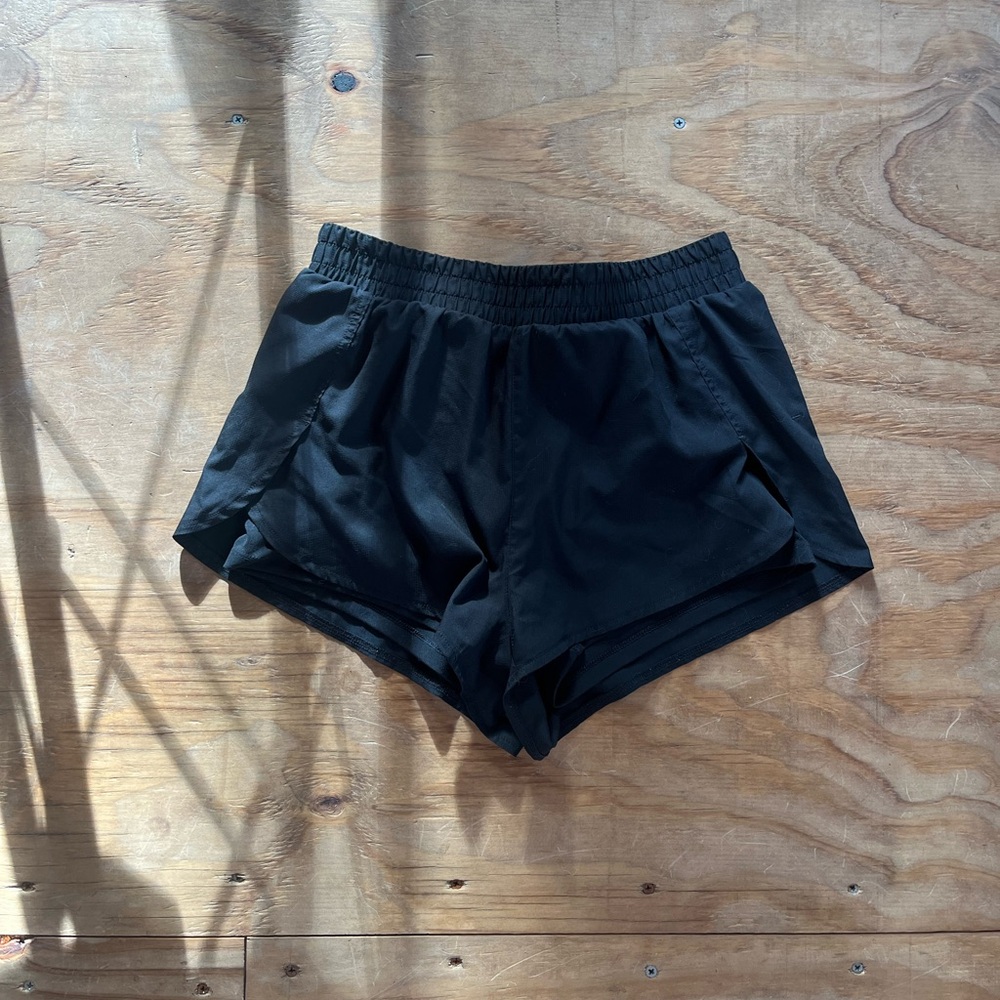 Girlfriend Collective layered shorts